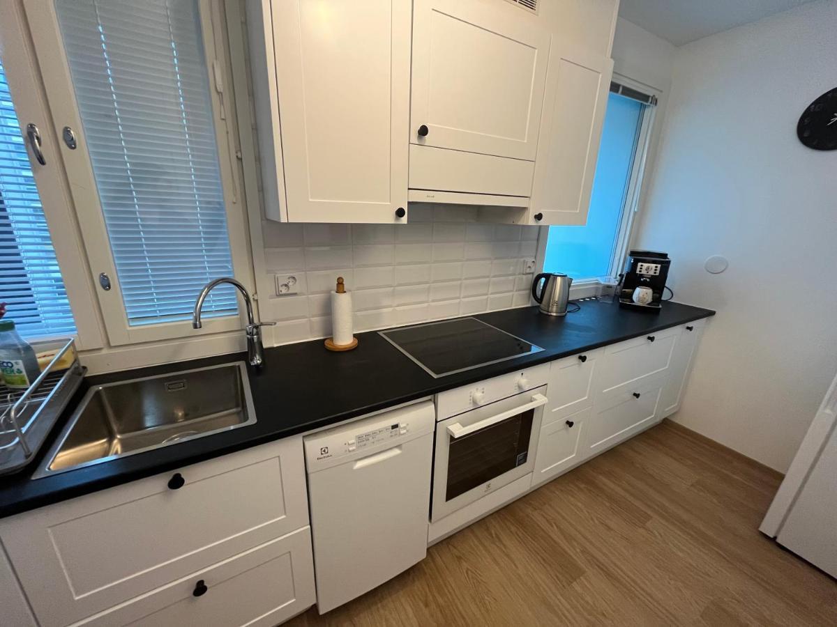 Cosy Apartment In The Heart Of Lahti, Free Parking ภายนอก รูปภาพ